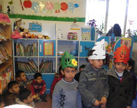 بازدید کودکان از کتابخانه